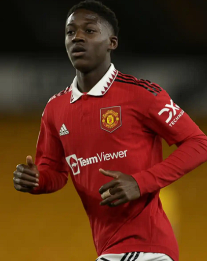 梅努:从冷板凳到核心,卡里克助力其强势崛起