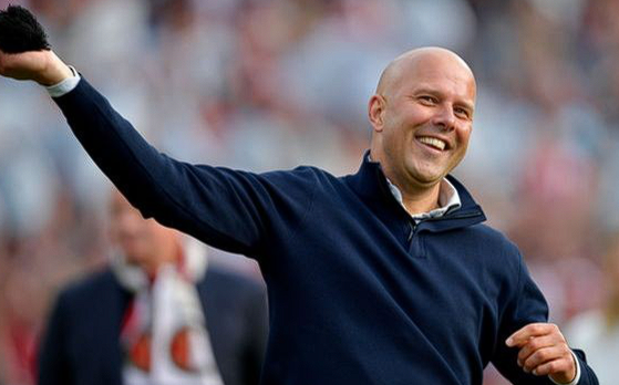 斯洛特应调整：莫让索博斯洛伊&ldquo;错位&rdquo;右后卫