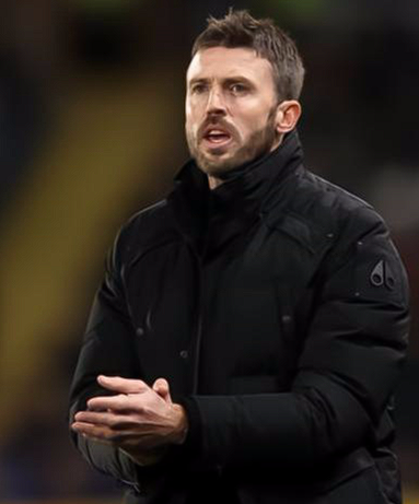 卡里克执教曼联：以同理心与细节调整重塑球队风貌