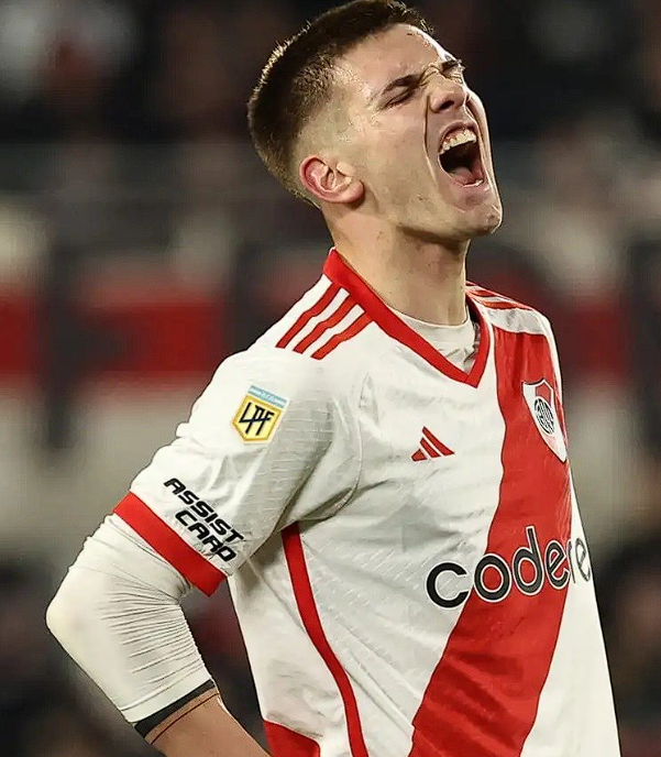 马斯坦托诺：对与恩佐同队满怀期待，盛赞<a href='/news/tag/1096052' style='color: blue;'>河床</a>当前状态